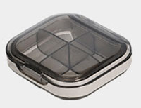 Caja de píldoras de compartimentos portátiles